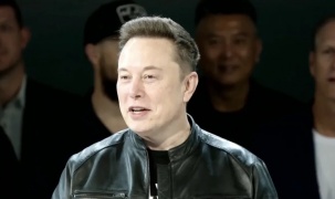 Cổ phiếu SpaceX hồi phục, đóng cửa trên giá IPO 135 USD lần đầu tiên sau nhiều tuần