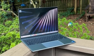 Đánh giá Dell XPS 13 2026: So kè MacBook Neo nhưng hụt hơi vì RAM 8GB
