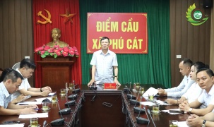 Xã Phú Cát trang bị máy tính cho đại biểu, hướng tới “Kỳ họp không giấy tờ”