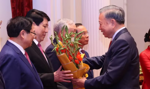 Tri ân các đồng chí Ủy viên Bộ Chính trị, Ủy viên Ban Bí thư các thời kỳ