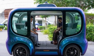 Hà Nội thử nghiệm robotaxi, robot giao hàng tại Hòa Lạc