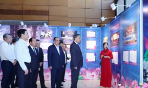Tổng Bí thư, Chủ tịch nước Tô Lâm tham quan triển lãm “Những tấm gương bình dị mà cao quý”