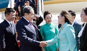 Chủ tịch Quốc hội và Phu nhân bắt đầu thăm chính thức Mông Cổ