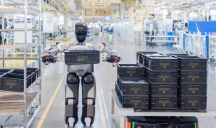 Trung Quốc dùng robot hình người để chế tạo robot hình người
