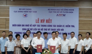 Cục Tần số vô tuyến điện và Cục Đăng kiểm Việt Nam tăng cường chia sẻ dữ liệu