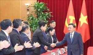 Thường trực Ban Bí thư Trần Cẩm Tú tiếp Đoàn cán bộ cấp cao Đảng Nhân dân Cách mạng Lào