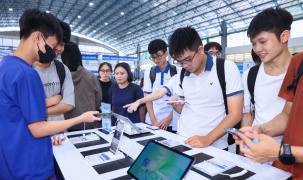 Samsung tổ chức ngày hội công nghệ cho hơn 1.000 sinh viên Hà Nội