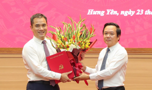 PGS - TS Phạm Bảo Sơn được bầu giữ chức Phó Chủ tịch UBND tỉnh Hưng Yên với 100% phiếu tán thành