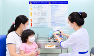 VNVC nỗ lực tiêm gần 25.000 liều vaccine tay chân miệng an toàn cho trẻ trên toàn quốc