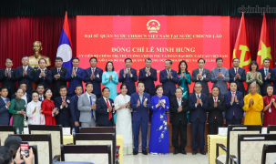 Thủ tướng: Quan hệ đặc biệt Việt Nam - Lào 'được nuôi dưỡng từ nhân dân'