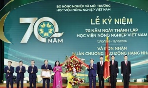 Chủ tịch Quốc hội Trần Thanh Mẫn: Đưa tri thức từ giảng đường đến đồng ruộng