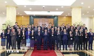 Thường trực Ban Bí thư Trần Cẩm Tú tiếp Đoàn cán bộ cao cấp Đảng Nhân dân Cách mạng Lào