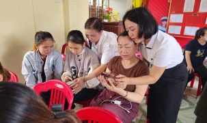 Quảng Trị: Đưa dịch vụ công trực tuyến đến từng hộ dân