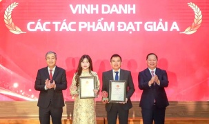 Đảng ủy MTTQ trao giải cuộc thi chính luận bảo vệ nền tảng tư tưởng của Đảng