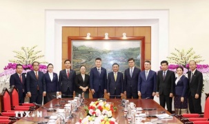 Thường trực Ban Bí thư Trần Cẩm Tú tiếp Bí thư Đoàn Thanh niên Nhân dân Cách mạng Lào