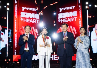 Y-FEST 2025 - Hàng chục nghìn khán giả hòa nhịp thấu cảm cùng âm nhạc và công nghệ của Viettel