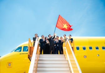 Khát vọng bầu trời và tầm nhìn của Bầu Hiển