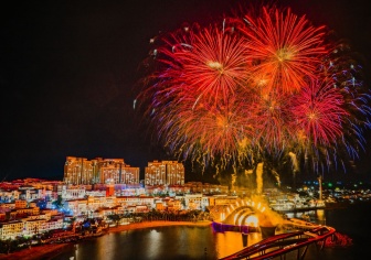 Sun Group và hơn 2 năm bền bỉ thắp sáng bầu trời Phú Quốc với “thiên hà pháo hoa”