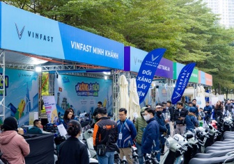 Sôi động ngày hội “đổi xăng lấy điện” của VinFast trên khắp 3 miền