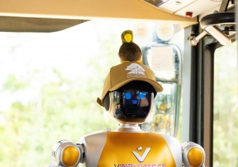 Robot hình người VinDynamics thử nghiệm thực tế tại Vinpearl Safari Phú Quốc: Bước tiến dài của trí tuệ nhân tạo Việt Nam