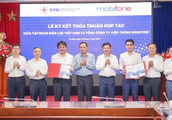 EVN bắt tay Mobifone, hướng tới mục tiêu lọt vào top 500 doanh nghiệp lớn nhất thế giới