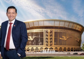 Đại gia gốc Thanh Hóa từng thi công vòm thép lớn nhất hành tinh chuẩn bị nâng mái thép 40.000 tấn lên trụ cao bằng tòa nhà 20 tầng tại sân vận động 135.000 chỗ của tỷ phú Phạm Nhật Vượng