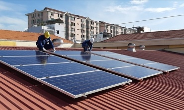 Khẩn trương xây dựng cơ chế khuyến khích phát triển điện mặt trời áp mái