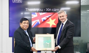Khuyến khích Oxford Instruments hợp tác, nghiên cứu và chuyển giao công nghệ bán dẫn tại Việt Nam
