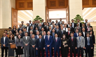 Thủ tướng: Việt Nam phấn đấu có nhà máy chip bán dẫn đầu tiên trong năm 2026