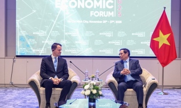 Thủ tướng đề nghị WEF đưa Diễn đàn Kinh tế mùa Thu thành sự kiện thường niên