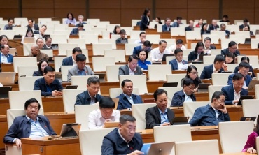 Hôm nay (10/12), Quốc hội xem xét thông qua hơn 30 luật, nghị quyết