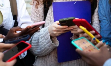 Nước đầu tiên cấm mạng xã hội đối với trẻ em