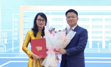 Phó Thủ tướng Lê Thành Long trao quyết định bổ nhiệm Giám đốc Đại học Quốc gia TPHCM