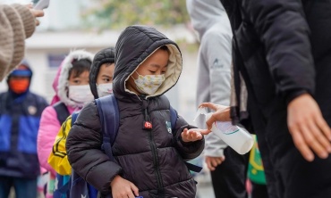 Hà Nội cho phép trường học linh hoạt cho học sinh nghỉ khi rét đậm, rét hại
