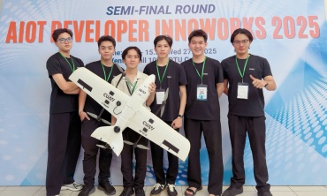 Sinh viên sáng chế máy bay không người lái hỗ trợ cứu nạn trên biển