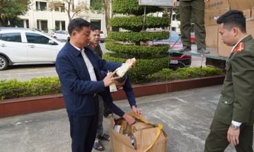 Quảng Trị: Phanh phui đường dây 'phù phép' 25 tấn mỹ phẩm giả từ Trung Quốc