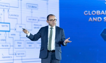 Nhà khoa học quốc tế tiết lộ “hậu trường” đề cử cho giải thưởng triệu đô của tỷ phú Phạm Nhật Vượng