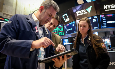 Chứng khoán Mỹ lập kỷ lục nhờ cổ phiếu Big Tech, giá dầu tăng 3%