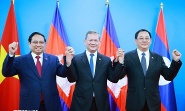 Thủ tướng ba nước Việt Nam - Campuchia - Lào họp triển khai kết quả cuộc gặp giữa người đứng đầu ba Đảng