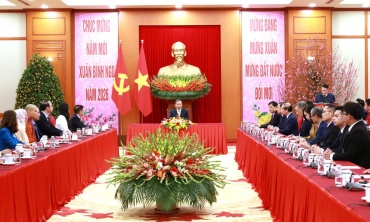 Kiều bào chung tay xây dựng đất nước ngày càng phát triển phồn vinh, hạnh phúc