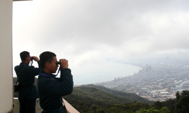 'Mắt thần' không ngủ trên đỉnh Sơn Trà