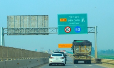 Hôm nay, bắt đầu thu phí 5 đoạn cao tốc Bắc-Nam