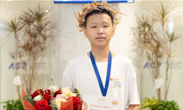 Cậu học trò thi vượt cấp, giành huy chương Olympic AI thế giới