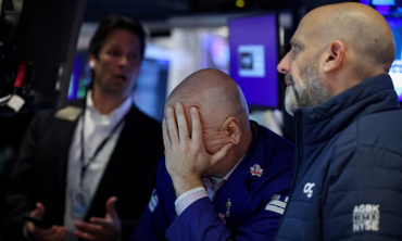 Chứng khoán Mỹ giằng co dữ dội giữa xung đột ở Trung Đông, giá dầu thu hẹp mức tăng