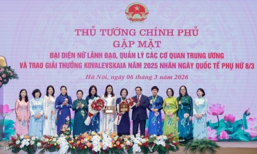 Thủ tướng: Phụ nữ Việt Nam vượt qua chính mình, trở thành lực lượng nòng cốt, nhân tố kiến tạo tiến trình đổi mới và phát triển