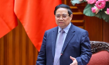 Thủ tướng: Dứt khoát không để thiếu xăng, dầu cho sản xuất, kinh doanh, tiêu dùng