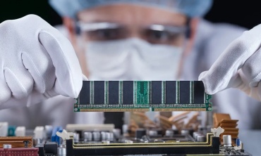 Gián đoạn nguồn cung heli sản xuất bán dẫn, quốc gia nào hưởng lợi?