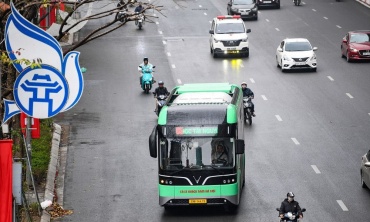 Hà Nội vận hành thêm 10 tuyến xe buýt điện, thúc đẩy giao thông xanh