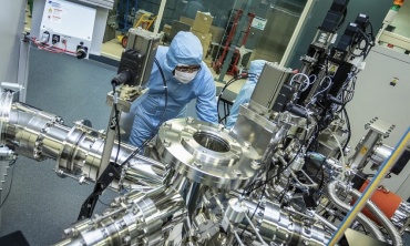 Pin lượng tử đầu tiên trên thế giới: Bước đột phá đưa công nghệ “sạc tức thời” tiến gần hiện thực