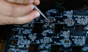 Nguồn cung PCB đứt gãy, ngành điện tử chồng chất khó khăn